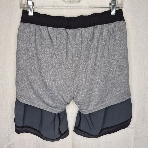 Vuori Lined Striped Gray and Black Kore Shorts Size Small - Picture 8 of 8